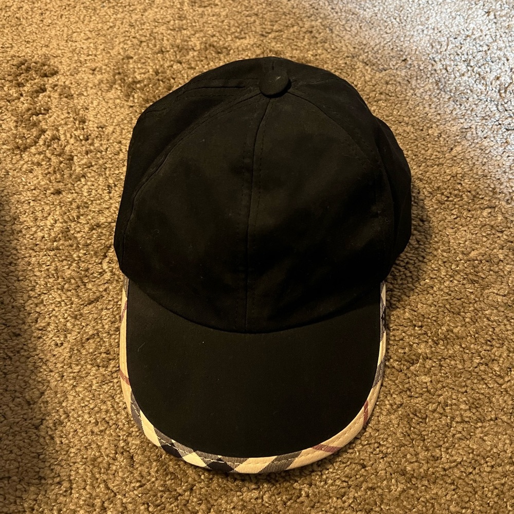 Burberry baseball cap